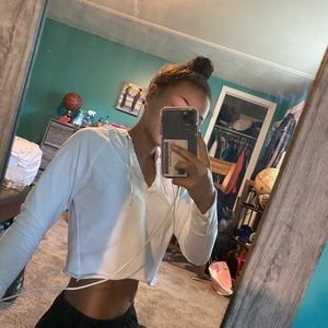 Cropped long sleeve white hoodie!